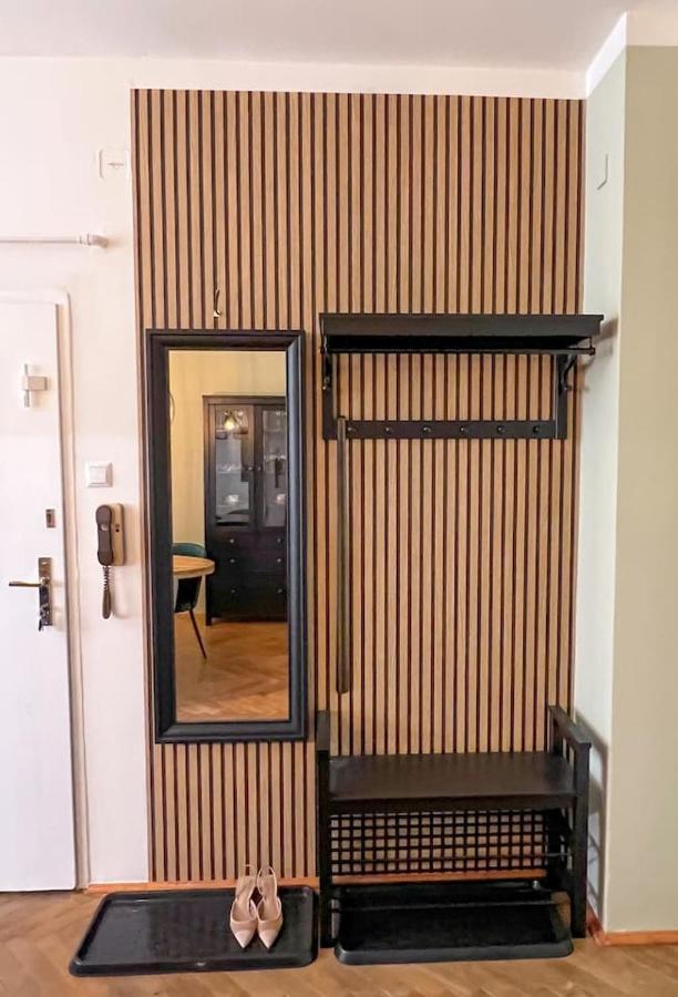 96M2 Of Comfort And Style: 4Bd Apartment In Old Town Bratislava Luaran gambar