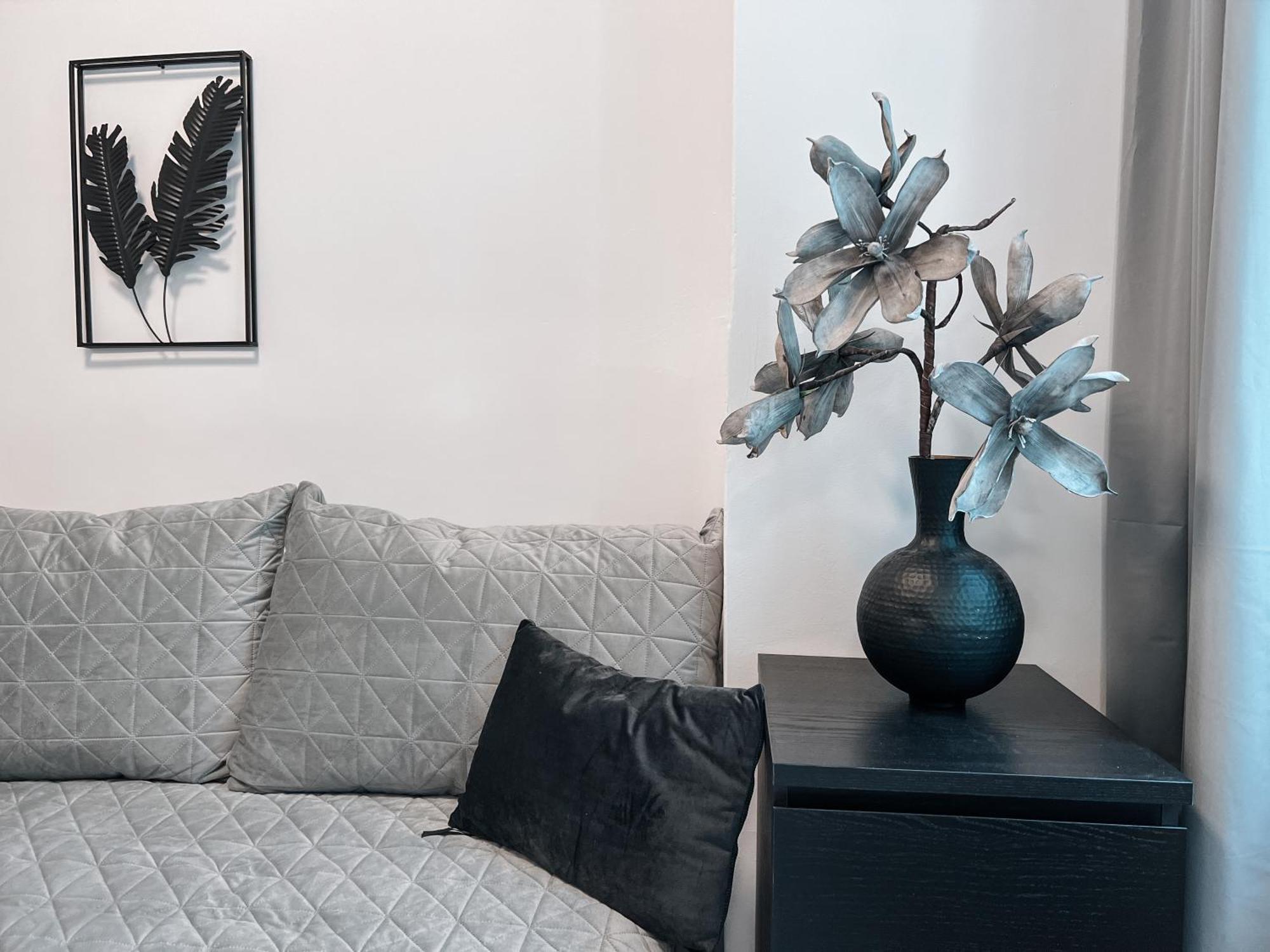 96M2 Of Comfort And Style: 4Bd Apartment In Old Town Bratislava Luaran gambar